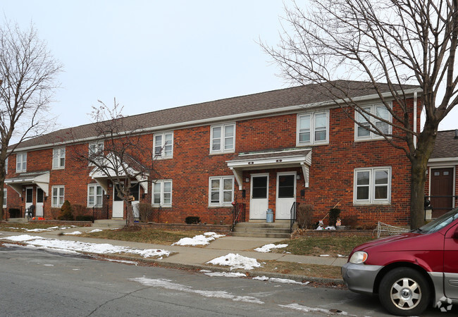 Foto del edificio - Michael J. Day Apartments