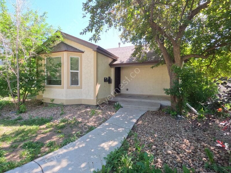Primary Photo - 2224 10th Ave