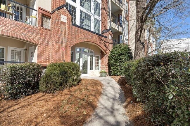 Building Photo - 3636 Habersham Rd NW