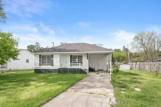 Building Photo - 8712 Aspen Ct