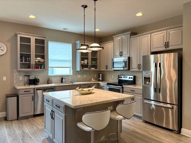 Building Photo - Gorgeous 3-bedroom Model Home in 55+ Commu...