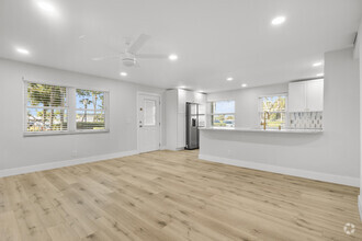 Building Photo - 769 Normandy Trail
