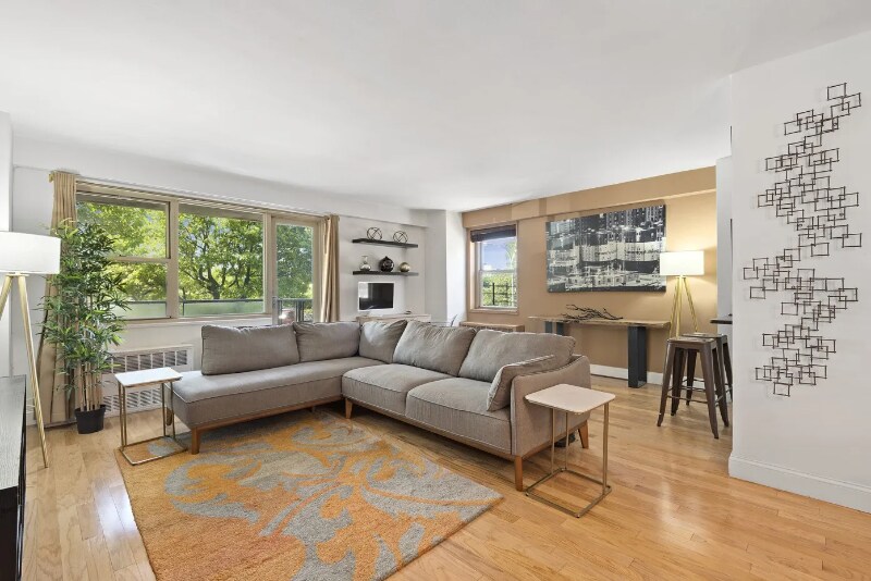 Foto principal - 12399 Flatlands Ave