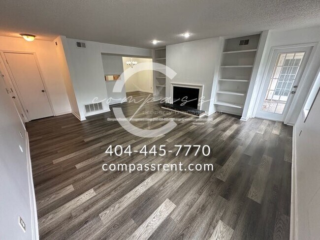Foto del edificio - 592 Emory Oaks Way