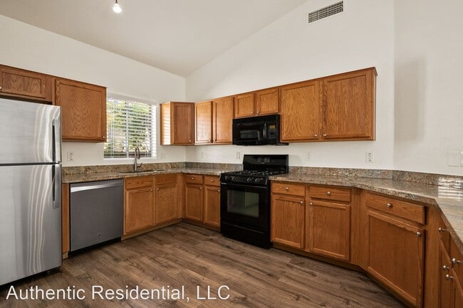 Building Photo - 15093 S Theodore Roosevelt Way