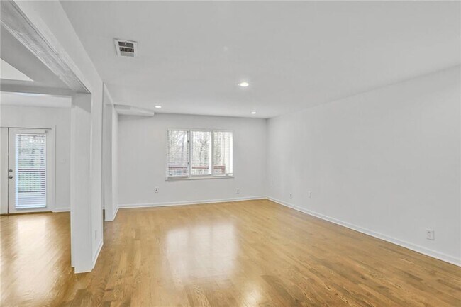 Foto del edificio - 3036 Vinings Ferry Dr SE