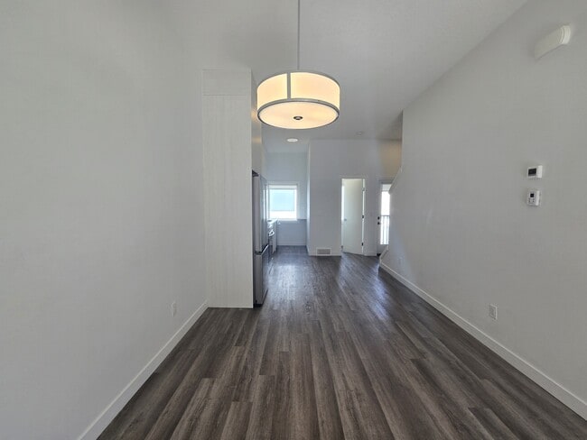 Building Photo - 101 Panatella Square NW