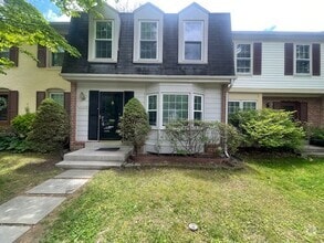 Building Photo - 20219 Maple Leaf Ct