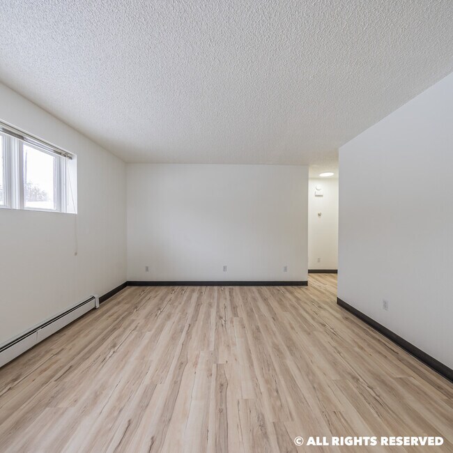 Building Photo - 3005 W 33rd