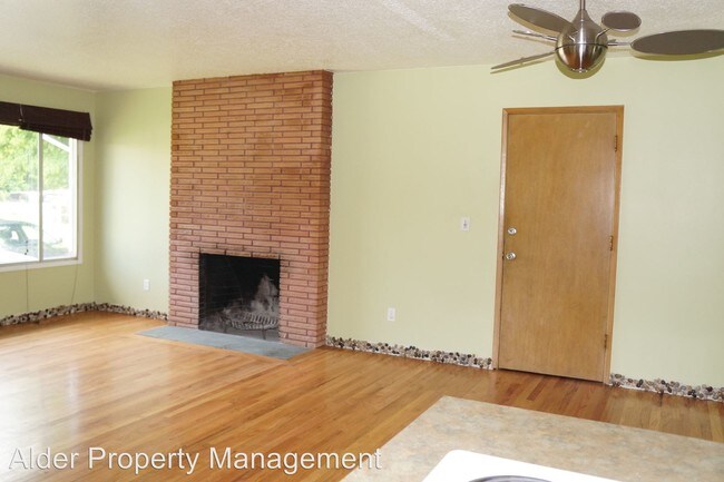 Building Photo - 3326 SE Harney Ct