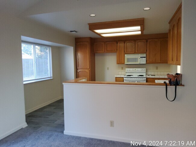 Building Photo - 1843 Nand Dr