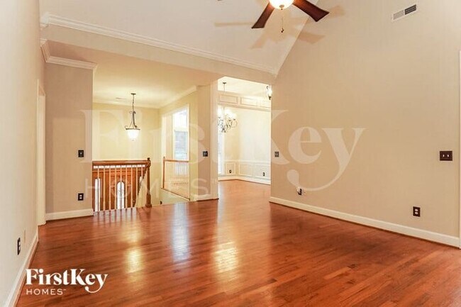 Foto del edificio - 126 Thoroughbred Ln