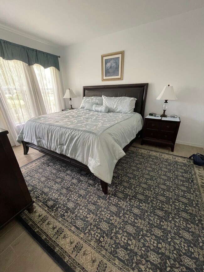 Foto del edificio - 2644 Somerville Loop