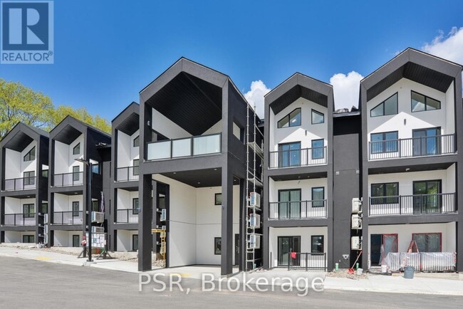 Building Photo - 50 Manominee St