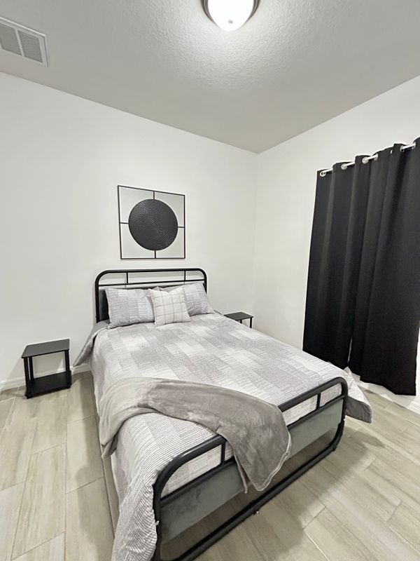 Foto del edificio - 699 W Kaley St