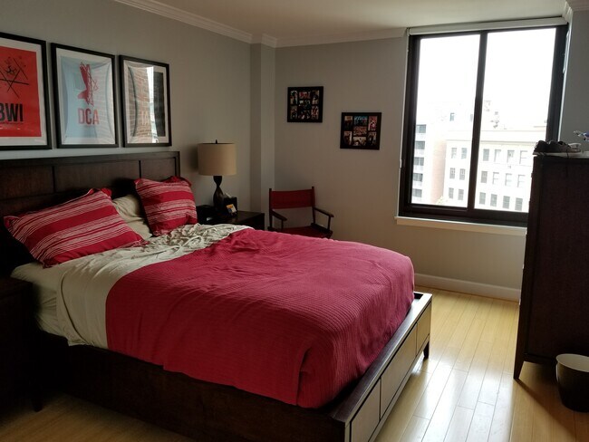 Dormitorio grande - 1301 20th St NW