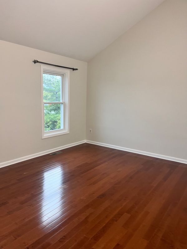 Foto del edificio - 2700 Bedford St
