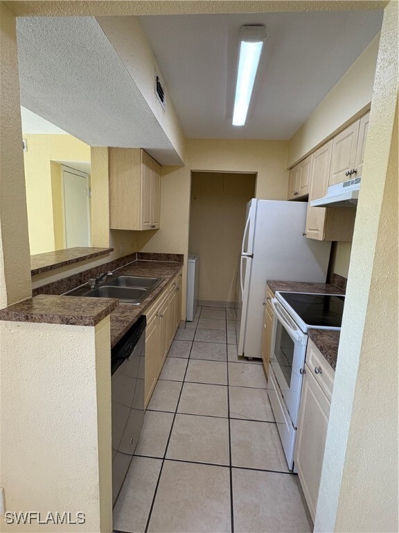 Foto del edificio - 2905 Winkler Ave