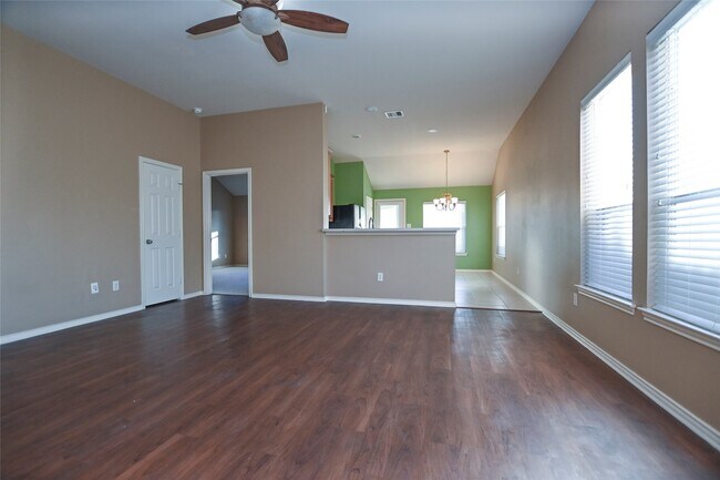Foto del edificio - 2123 Castle Gardens Ln