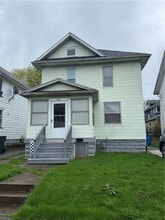 Building Photo - 239 Weyl St