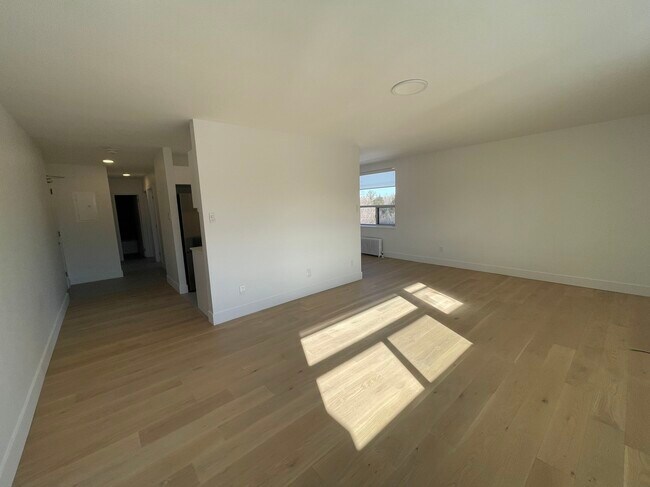 Building Photo - 56 Eccleston Drive