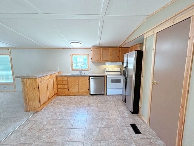Building Photo - 3 Bedroom Trailer  and land in Ascension S...