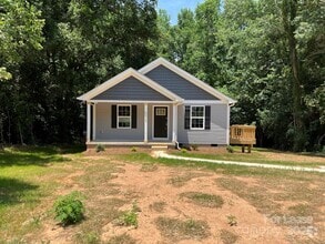 Building Photo - 575 Belfast Dr