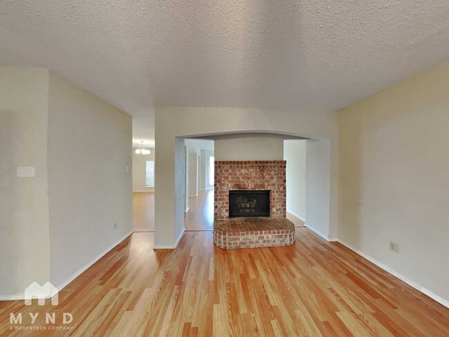 Foto del edificio - 3205 Meadowview Dr