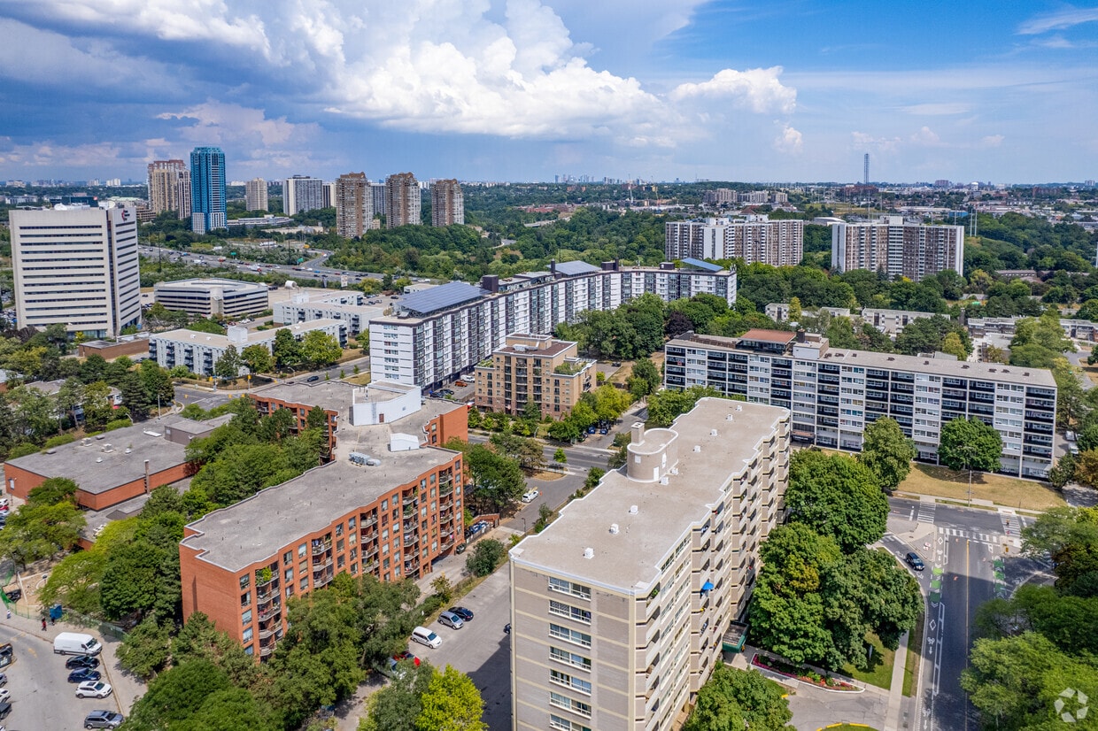 Aerial Photo - Deauville Place