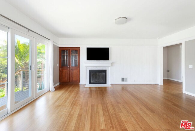 Foto del edificio - 150 Anita Dr