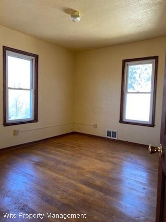 Building Photo - 6 br, 2 bath House - 714 Cook Avenue E