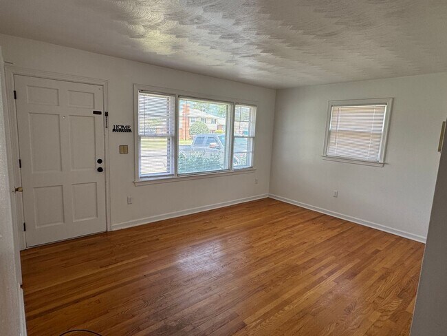 Foto del edificio - 4521 Northridge St NE