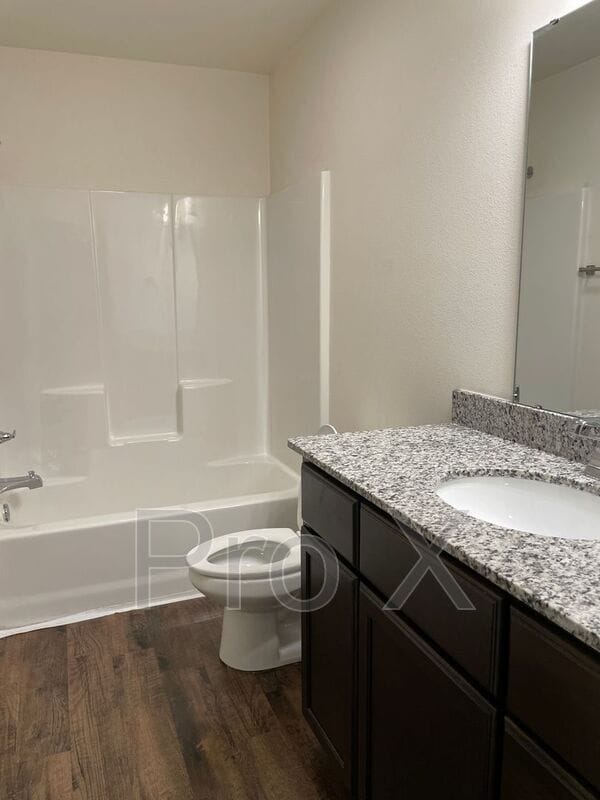 Foto del edificio - 731 N Oak St