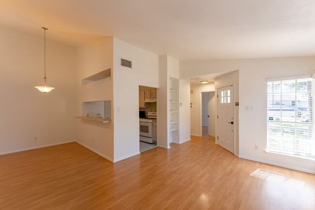 Building Photo - Discover Your Oasis: Unveiling a 2-Bedroom...