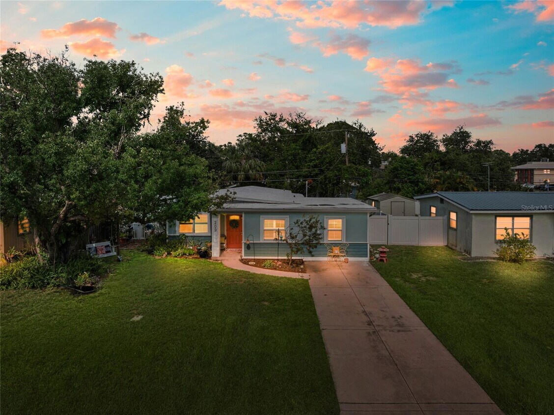 Photo - 209 Emerald Lane, Largo, FL 33771 - 3 BR 2 BA detached house