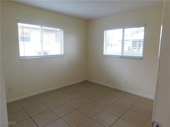 Building Photo - 606 Hancock Bridge Pkwy