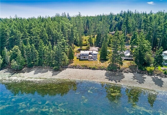 Foto del edificio - 2461 Turn Point Rd