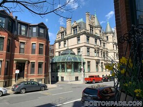 Building Photo - 48 Hereford St