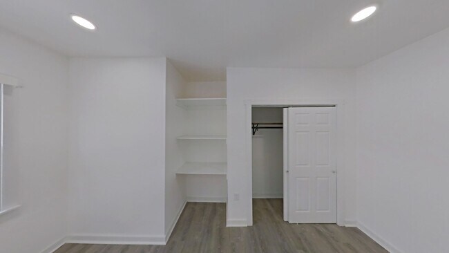 Foto del edificio - 6459 N 16th St