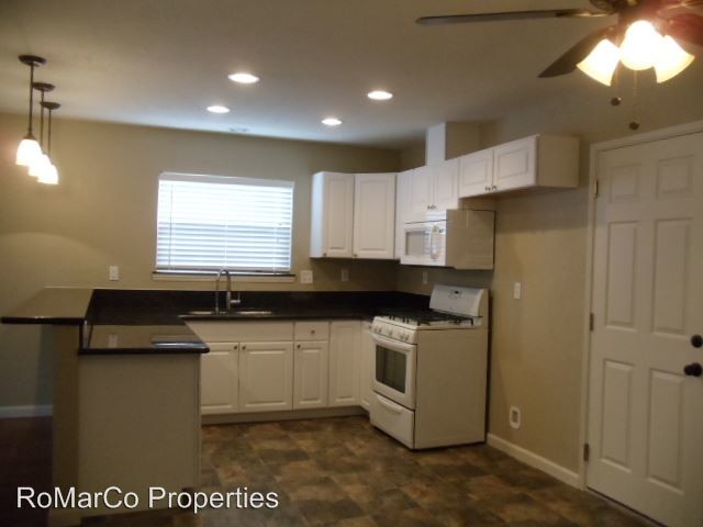 Building Photo - 2921 Lucena Way