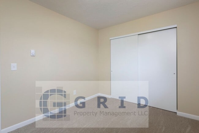 Foto del edificio - Gorgeous 2 Bedroom Apartment in Mt. Tabor!