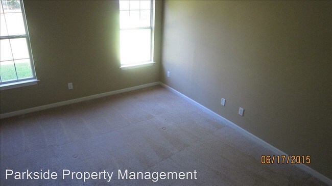 Building Photo - 3081 Regal Dr