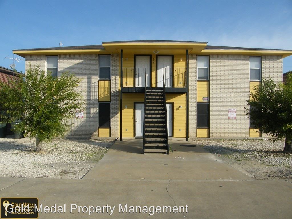 Primary Photo - 1107 Circle M Dr