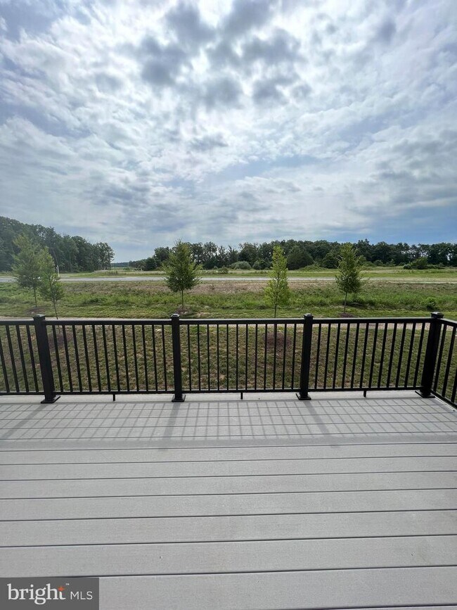 Building Photo - 42418 Dogwood Glen Square