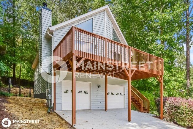 Building Photo - 657 LAKE DR, SNELLVILLE, GA 30039