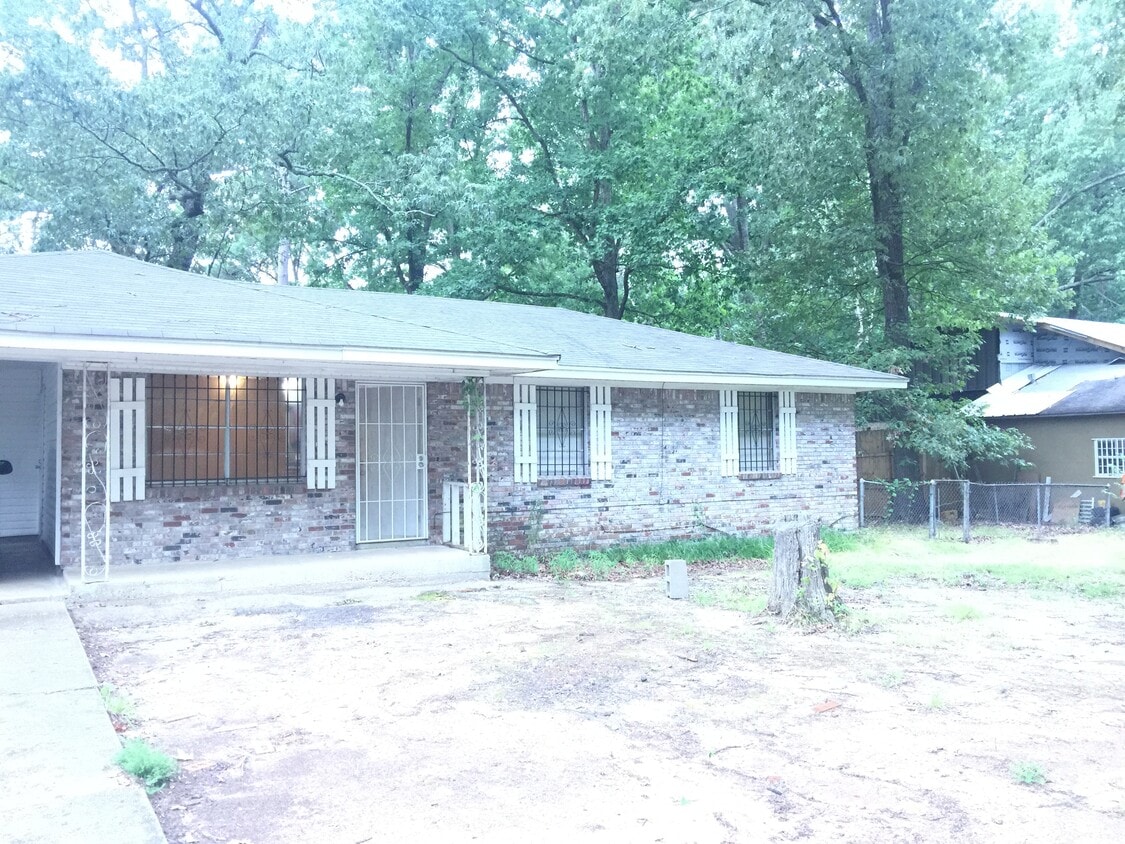 Primary Photo - 7701 Bradley Dr
