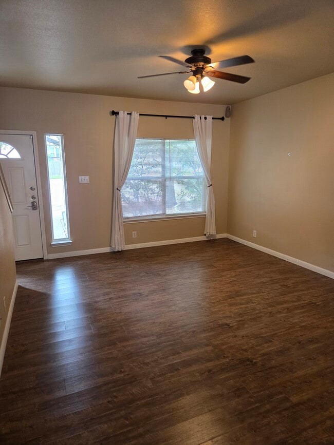 Building Photo - 7427 Painter Way