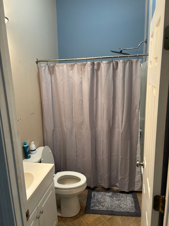 Bathroom - 147 Lestrade Pl