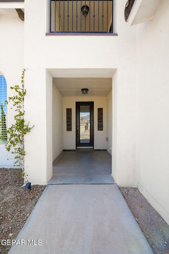 Foto del edificio - 7877 Enchanted View Dr