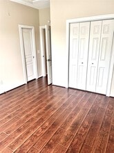 Building Photo - 807 Kipp Ave